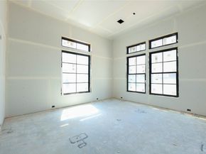 752 W 43rd Street, Houston TX 77018