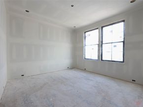 752 W 43rd Street, Houston TX 77018