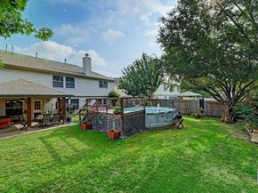 5949 Whispering Lakes Drive, Katy TX 77493