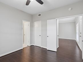 2626 Holly Hall 715, Houston TX 77054