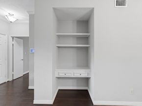 2626 Holly Hall 715, Houston TX 77054
