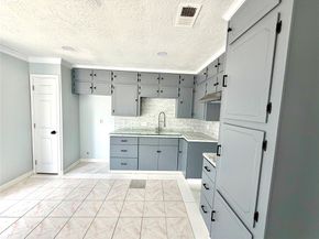 718 Blue Rock Court, Houston TX 77060