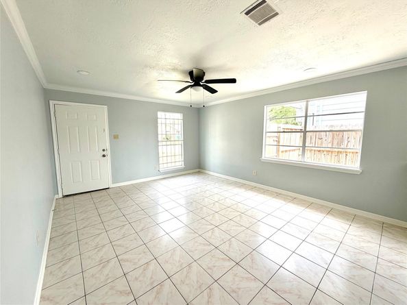 718 Blue Rock Court, Houston TX 77060