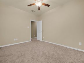 20722 Oakhurst Creek Dr, Porter TX 77365