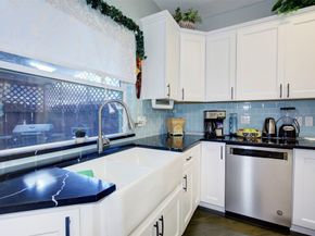 840 Threadneedle Street E 208, Houston TX 77079