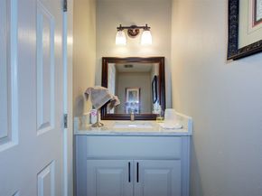 840 Threadneedle Street E 208, Houston TX 77079