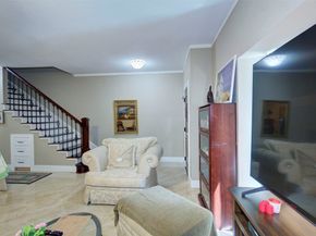 840 Threadneedle Street E 208, Houston TX 77079