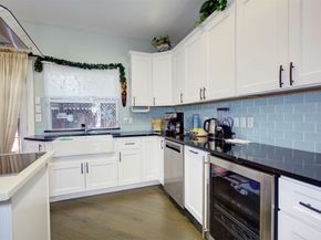 840 Threadneedle Street E 208, Houston TX 77079