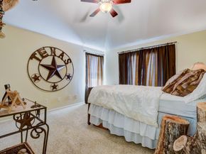 1402 Lynnview Drive, Houston TX 77055