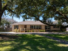 1921 East Avenue, Katy TX 77493