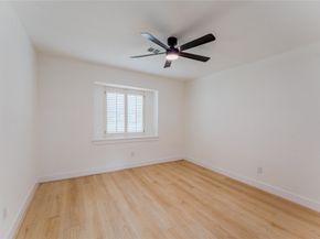 6027 Valkeith Drive, Houston TX 77096