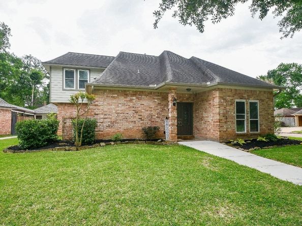 2107 Richmond Drive, Richmond TX 77406