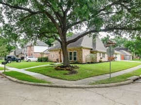 2107 Richmond Drive, Richmond TX 77406