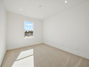 1524 W 21st St, Houston TX 77008