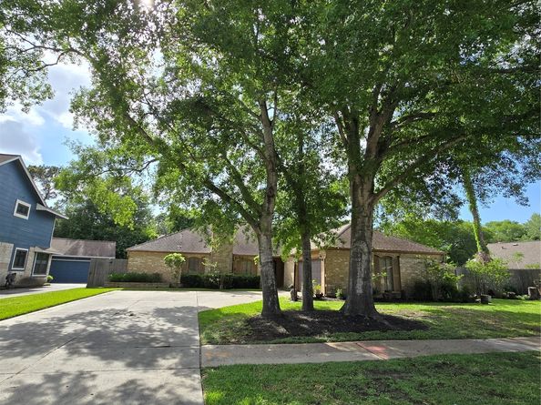 742 Rolling Mill Drive, Sugar Land TX 77498