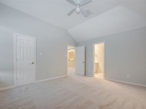10327 Sablebrook Lane, Houston TX 77095