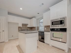 10327 Sablebrook Lane, Houston TX 77095