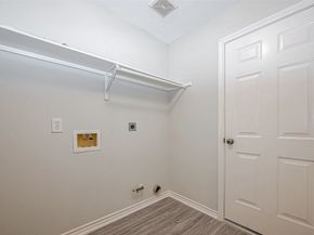 10327 Sablebrook Lane, Houston TX 77095