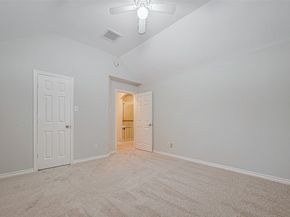 10327 Sablebrook Lane, Houston TX 77095