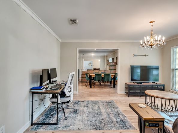 2811 Quincannon Lane, Houston TX 77043