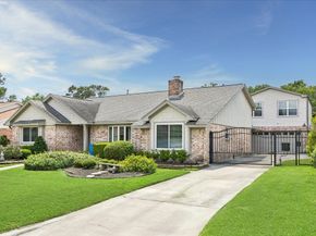 2011 Willowmoss Court, Houston TX 77008