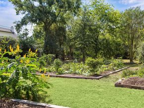 955 W 42nd Street, Houston TX 77018