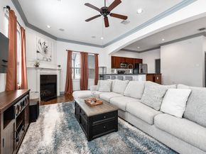5723 Petty Street, Houston TX 77007