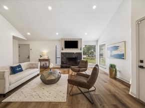 9203 Belle Park Drive, Houston TX 77099