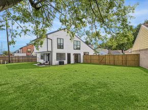 9203 Belle Park Drive, Houston TX 77099