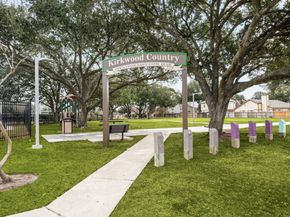 9203 Belle Park Drive, Houston TX 77099