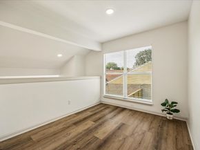 9203 Belle Park Drive, Houston TX 77099