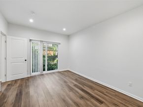2100 Tanglewilde Street 625, Houston TX 77063