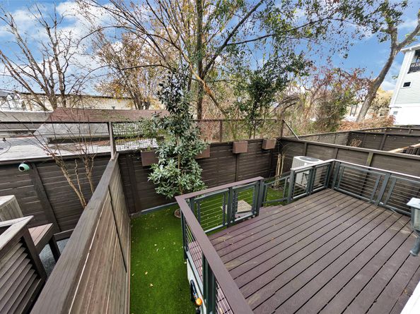 1750 W 23rd Street, Houston TX 77008