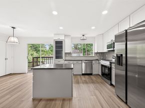 2 Kittiwake Court, Spring TX 77380