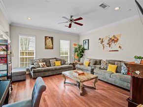 44 Versante Court, Houston TX 77070