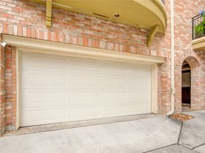 44 Versante Court, Houston TX 77070