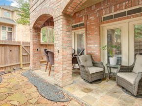 44 Versante Court, Houston TX 77070