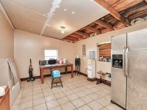 7908 John Street, Houston TX 77012