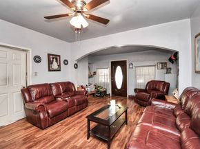 7908 John Street, Houston TX 77012