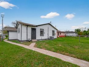 1014 Henke Street, Houston TX 77020