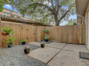 7433 Brompton Street, Houston TX 77025