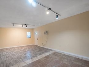 2609 Elysian Street, Houston TX 77009