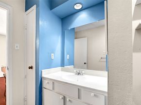 7911 Kendalia Drive, Houston TX 77036