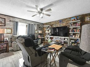 7911 Kendalia Drive, Houston TX 77036