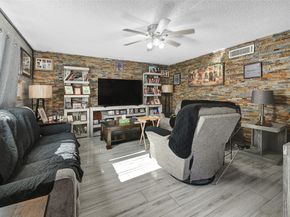 7911 Kendalia Drive, Houston TX 77036