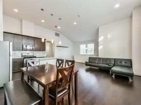 3206 N Macgregor Way A, Houston TX 77004