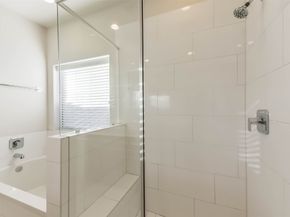 3206 N Macgregor Way A, Houston TX 77004