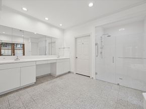 5040 Fieldwood Drive, Houston TX 77056