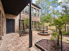 5040 Fieldwood Drive, Houston TX 77056