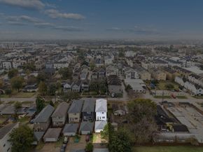 1525 W 25th Street, Houston TX 77008